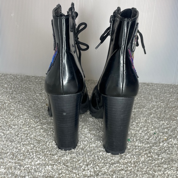 Also Lace up Ankle Booties size 8 . Pre-own - Picture 2 of 4